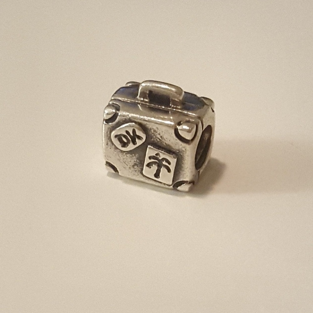 Pandora Charm - Suitcase!